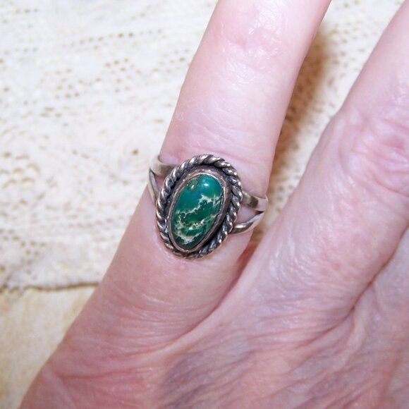 Native American Sterling Silver Turquoise Ring - Size 3.75 - Picture 7 of 10